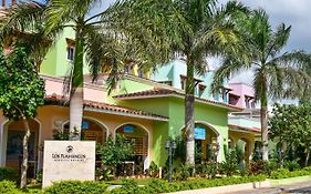 Los Flamencos Aparthotel Beach Club